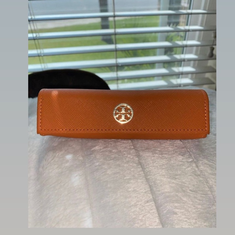 Tory Burch small makeup/ travel bag✨NEW